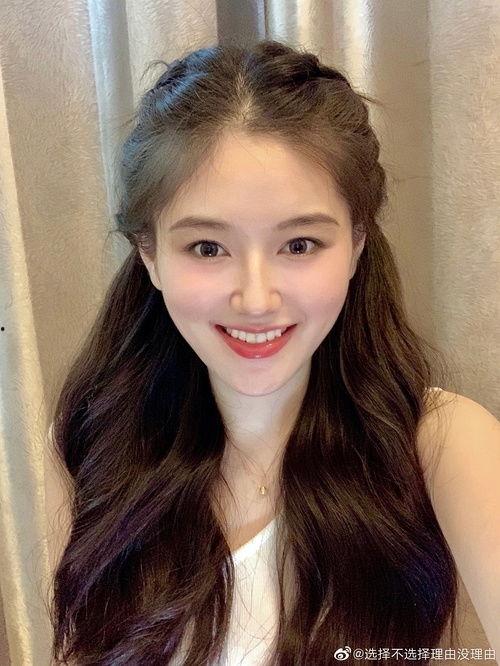 网红凡凡的吃瓜视频,揭秘网红圈幕后故事 第2张 网红凡凡的吃瓜视频,揭秘网红圈幕后故事 第2张