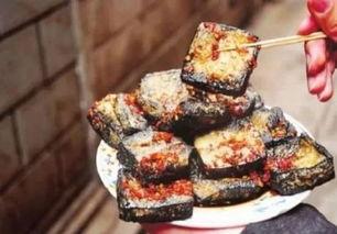 央视新闻爆料臭豆腐视频,臭豆腐制作过程引关注,食品安全再成焦点 第3张 央视新闻爆料臭豆腐视频,臭豆腐制作过程引关注,食品安全再成焦点 第3张