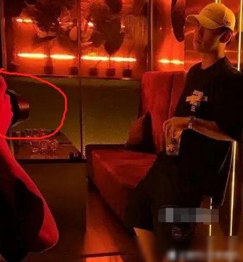 夜店最新爆料大全图片,揭秘最新爆料大全图片背后的故事 第3张 夜店最新爆料大全图片,揭秘最新爆料大全图片背后的故事 第3张
