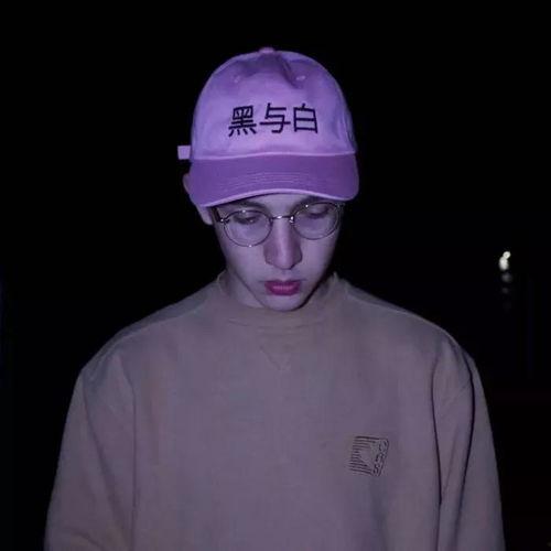 网红吃瓜搞笑头像男,趣味横生的网络潮流  第2张
