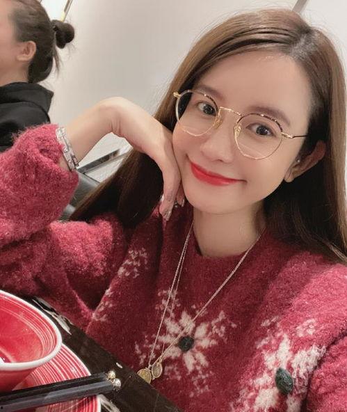 张大奕最新消息爆料,揭秘网红背后的商业帝国崛起