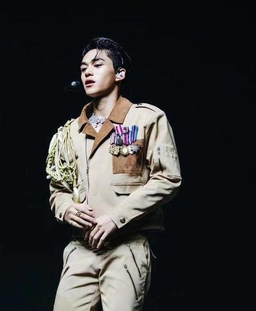 李权哲被爆料塌房视频,娱乐圈又一塌房事件引发热议  第3张