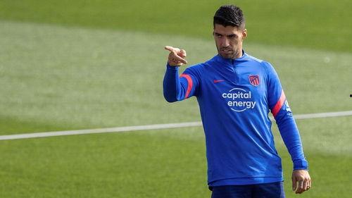 苏亚雷斯视频爆料,揭秘足球场上的真实一面  第2张