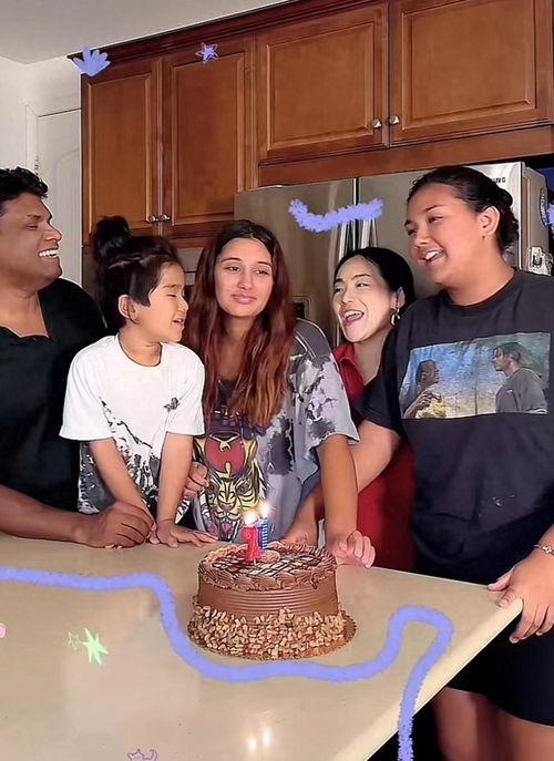 网红离婚吃瓜,吃瓜群众热议背后的真相  第3张