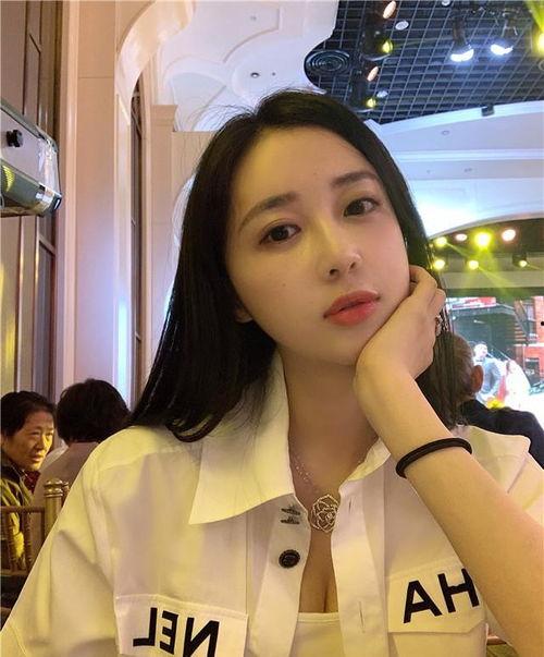 娱乐吃瓜官宣老婆,娱乐吃瓜达人喜提佳人，幸福生活开启新篇章  第3张