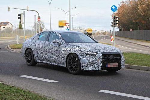 e级大改款最新爆料,全新设计、尖端科技，揭秘未来豪华轿车新标杆